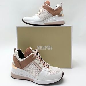 🥳HOST PICK🥳~Michael Kors Georgie Trainer Wedge Sneaker 👟